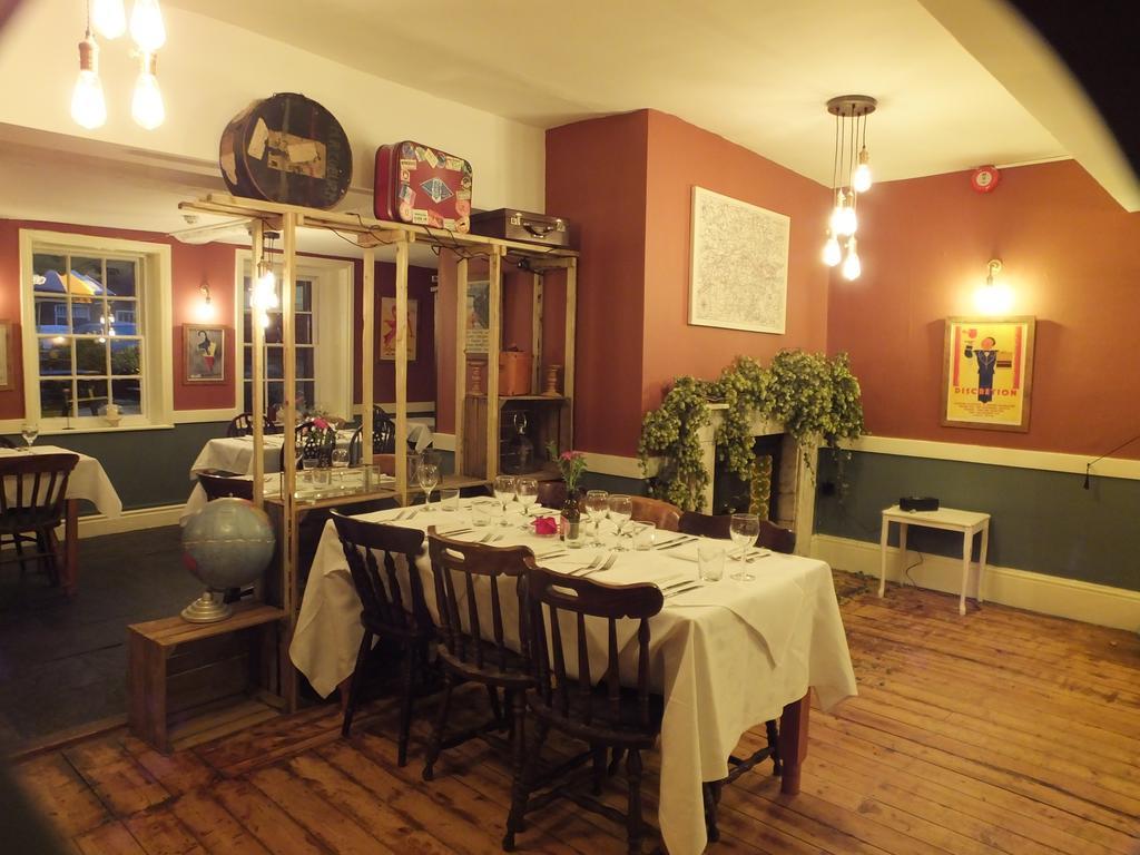 Railway Hotel Фавершам Экстерьер фото